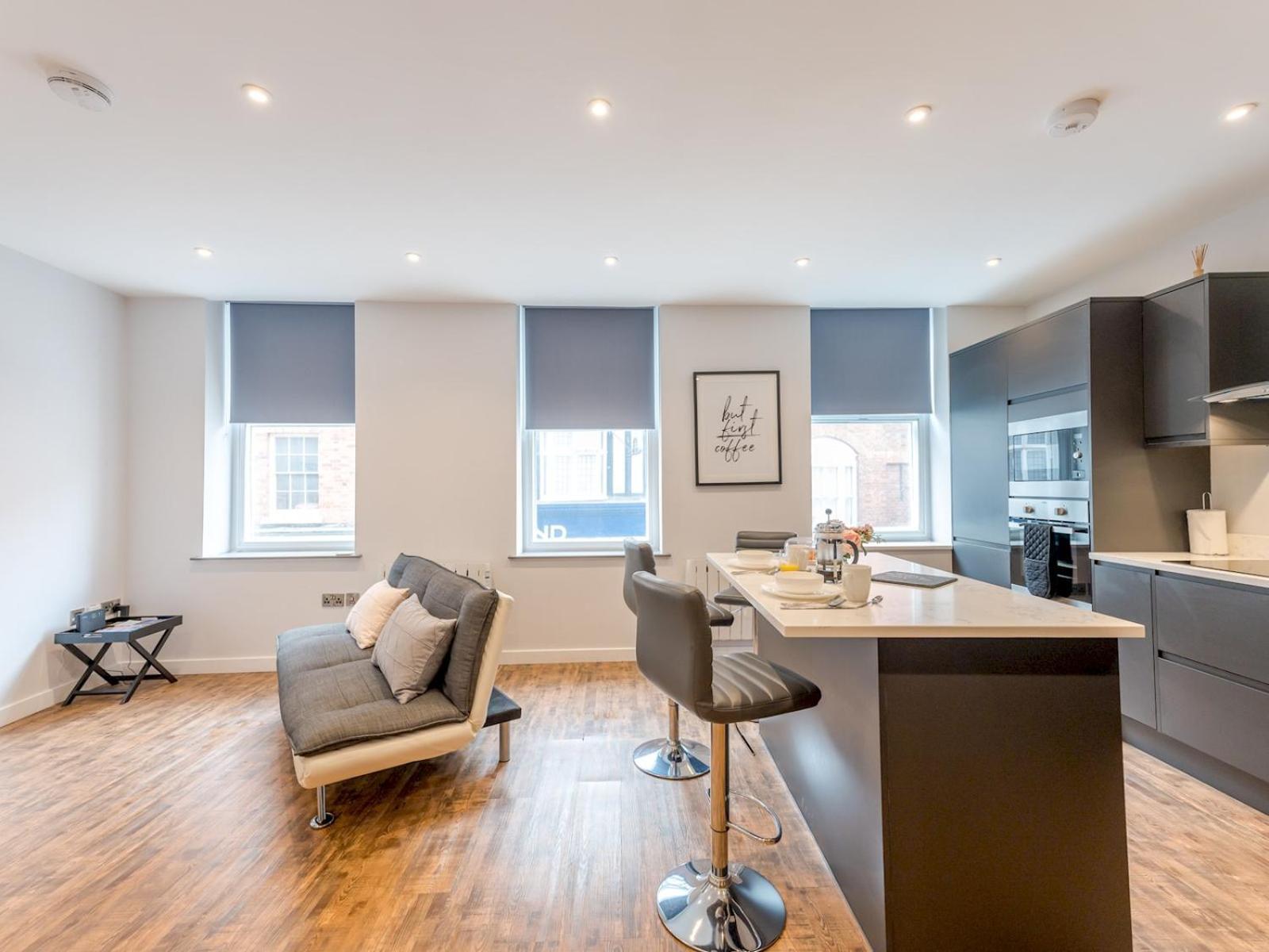 Pass The Keys 5A One Bedroom Modern Town Centre Apartment 什鲁斯伯里 外观 照片